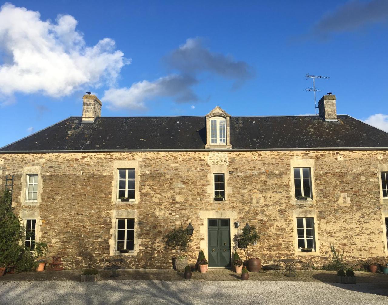 Готель Manoir De La Riviere Saint-Louet-sur-Seulles Екстер'єр фото